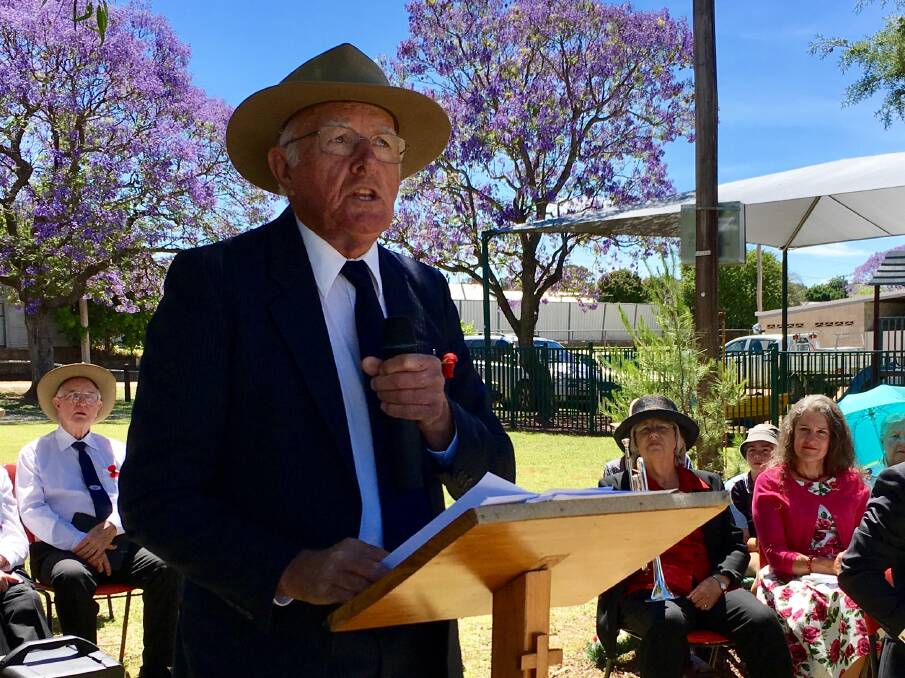 Professor Robert Batterham gives the commemorative address on Remembrance Day 2017 in Delungra. 
