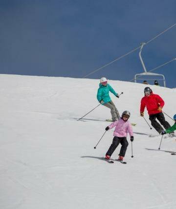 The Remarkables mountain range offers offers superlative skiing and boarding and extraordinary views.