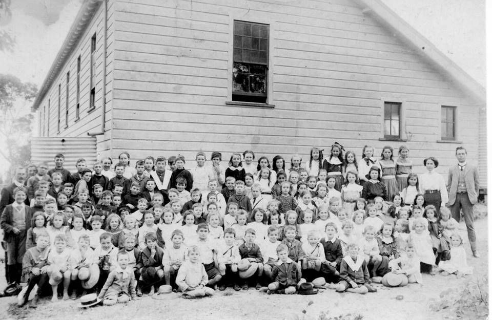 Is this the Howell school?
We've had a request through our Facebook page requesting help identifying where this photo was taken.
Bronwyn Connor nee Shanley asks, "My Grandfather is Eric SHANLEY born 1897, Rob Roy. The rest of his siblings were born around the Inverell area and at Howell. It is possibly the old school at Howell. Unfortunately I can't identify anyone, not even my Grandfather!"
If anyone can help identify the people in the photo or where the photo was taken, then please comment.