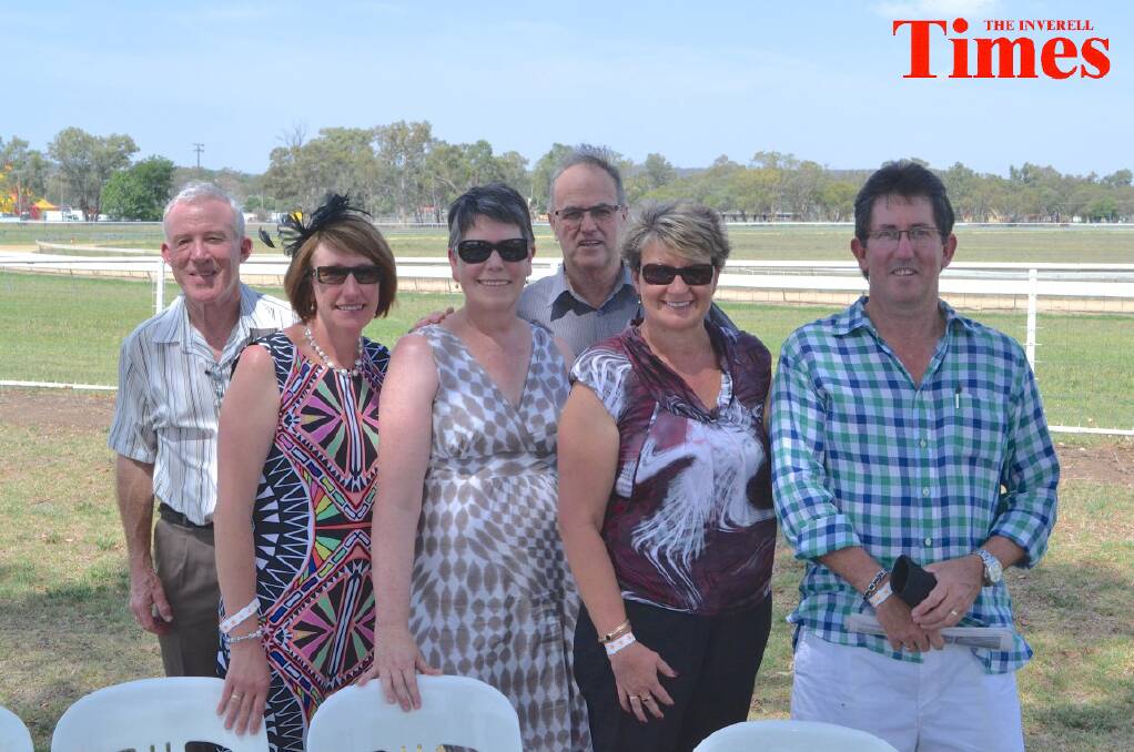 Inverell races drew a record crowd to enjoy the party atmosphere, despite the temperature reaching 38.7 degree.