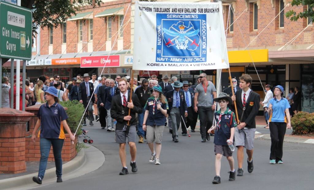 Inverell Anzac Day March and service