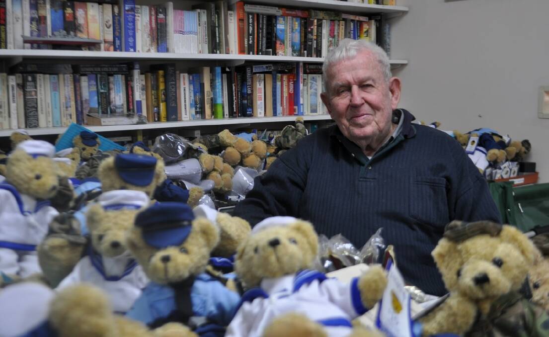 ONE OF MANY: Veteran local Legatee Gus Stevens is one of a regiment of local volunteers and students out to offer a helping hand for local war widows and dependants.