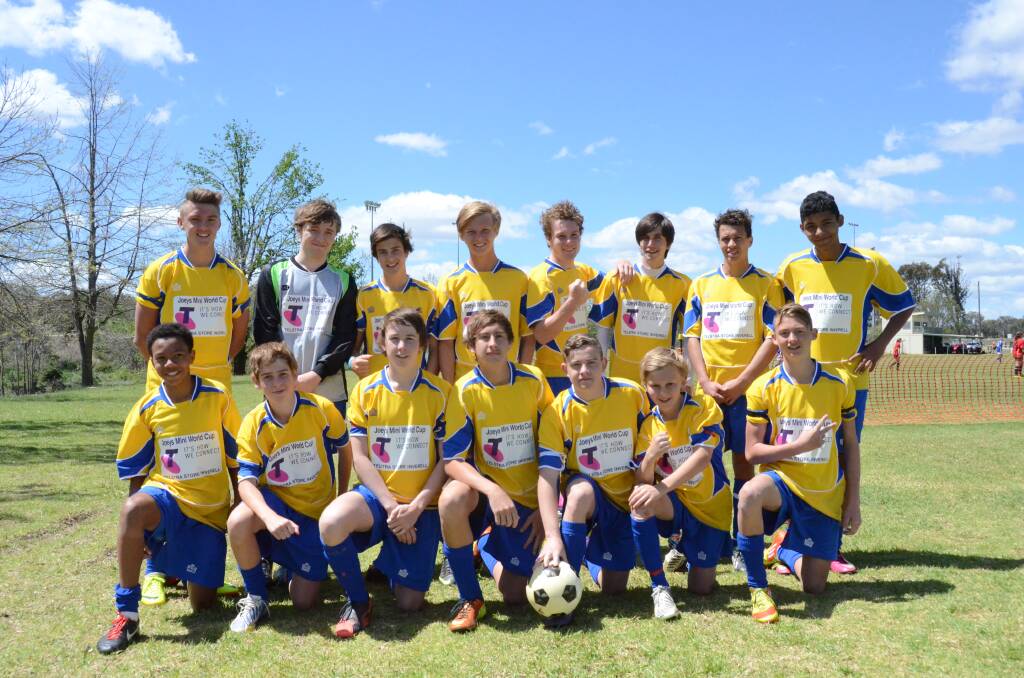 The Muswellbrook team represented Brazil and played hard through the week. Their player Thomas Sparr was awarded "Player of Tournament" for the under 17 division and will go to Germany. 
