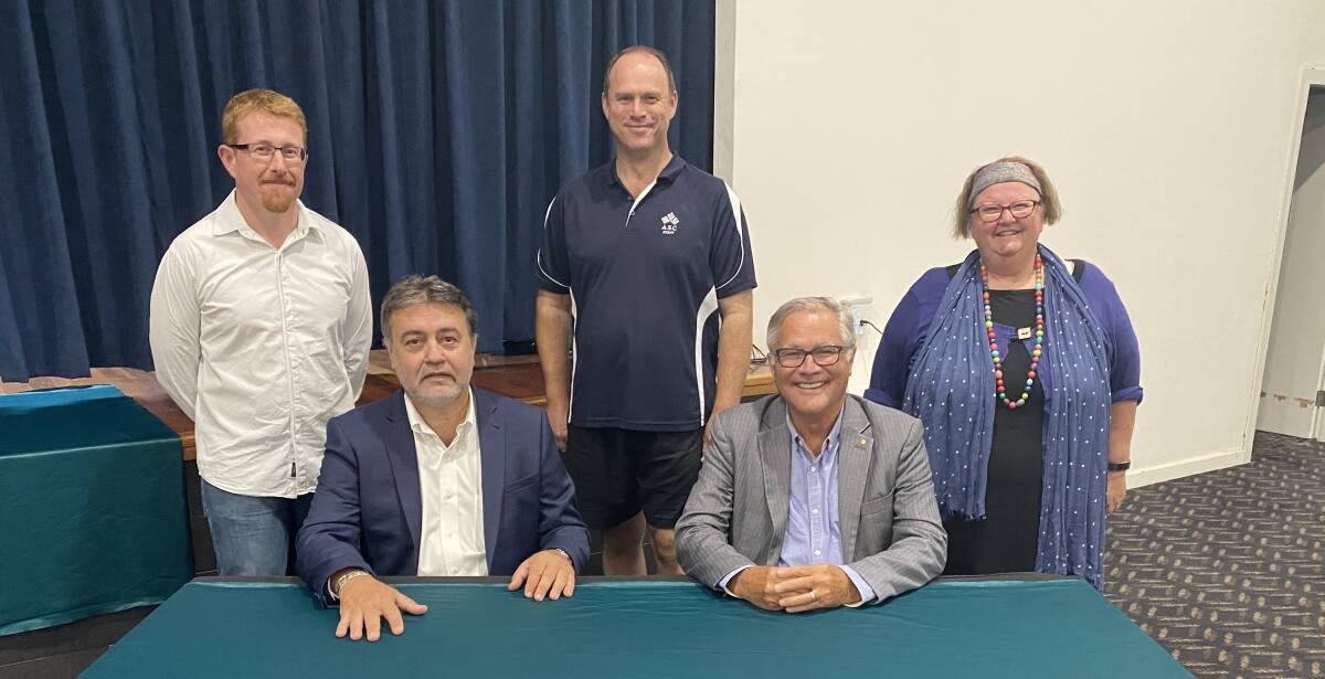ON TOUR: Dr Geoff Gallop (front right) visited the New England region with NSW Teachers Federation president Angelo Gavrielatos last week, where he met with local teachers.