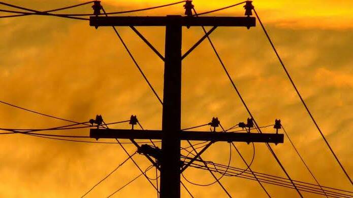 Hundreds still without power thanks to Tingha fire