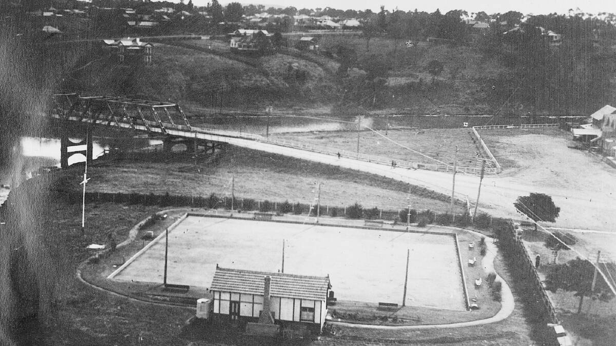 An aerial view of the bowling green in about 1919.