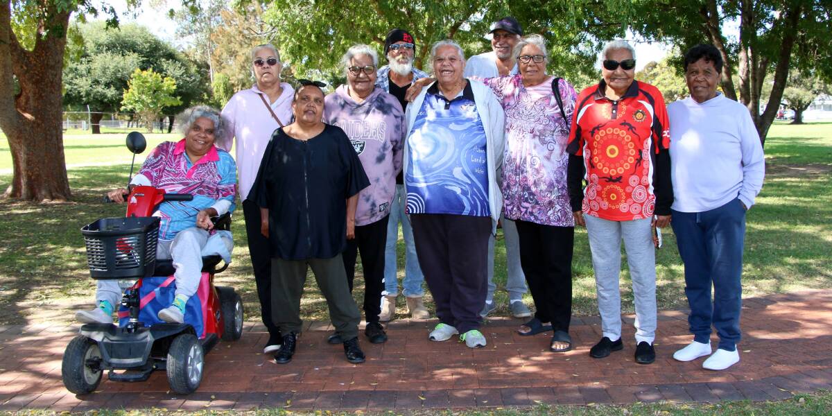 Members of the South Inverell Bear Eaters: (L-R) Rowena Connors, Roslyn Connors, Robyn Brown, Carl and Mary Blair, Margaret Livermore, David Brown, Joyce Livermore, Priscilla Brown and Elaine Williams.