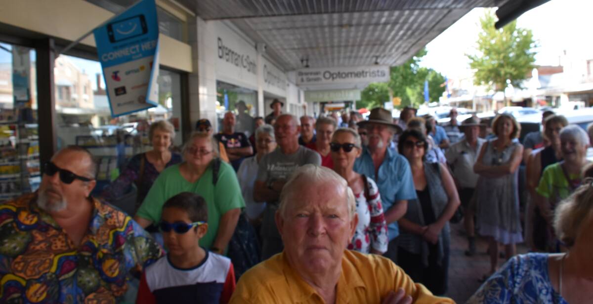 The crowd was unhappy with the Inverell Shire Council's plans for the CBD.