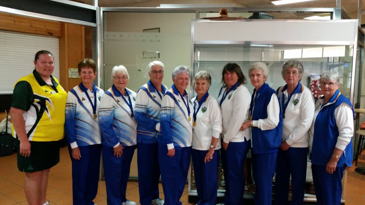 Namoi district president Jessica Pillar with Inverell players Rhonda Hutton, Beryle  Woodham, Patricia Brooks, Mauryeen Kennedy, Jane Leader, Belinda Emerson, Audrey Cook, Rhonda O’Neill and manage Robyn Brown.