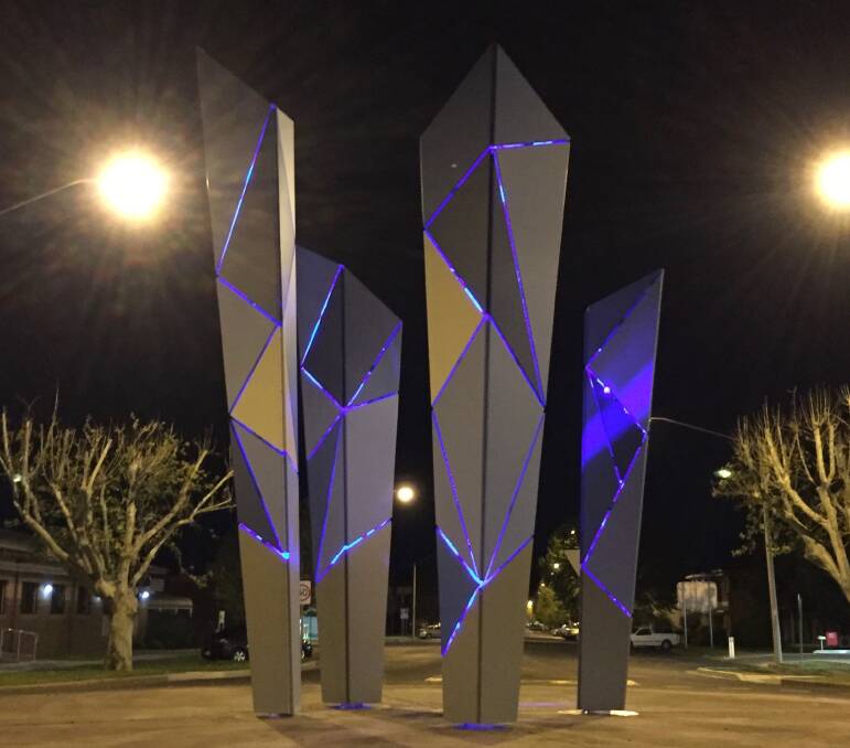 Artist Craig Flood's Sapphire sculpture on the Henderson Street roundabout was the first project commissioned by the Inverell Shire Council Sunset Committee for Public Art.
