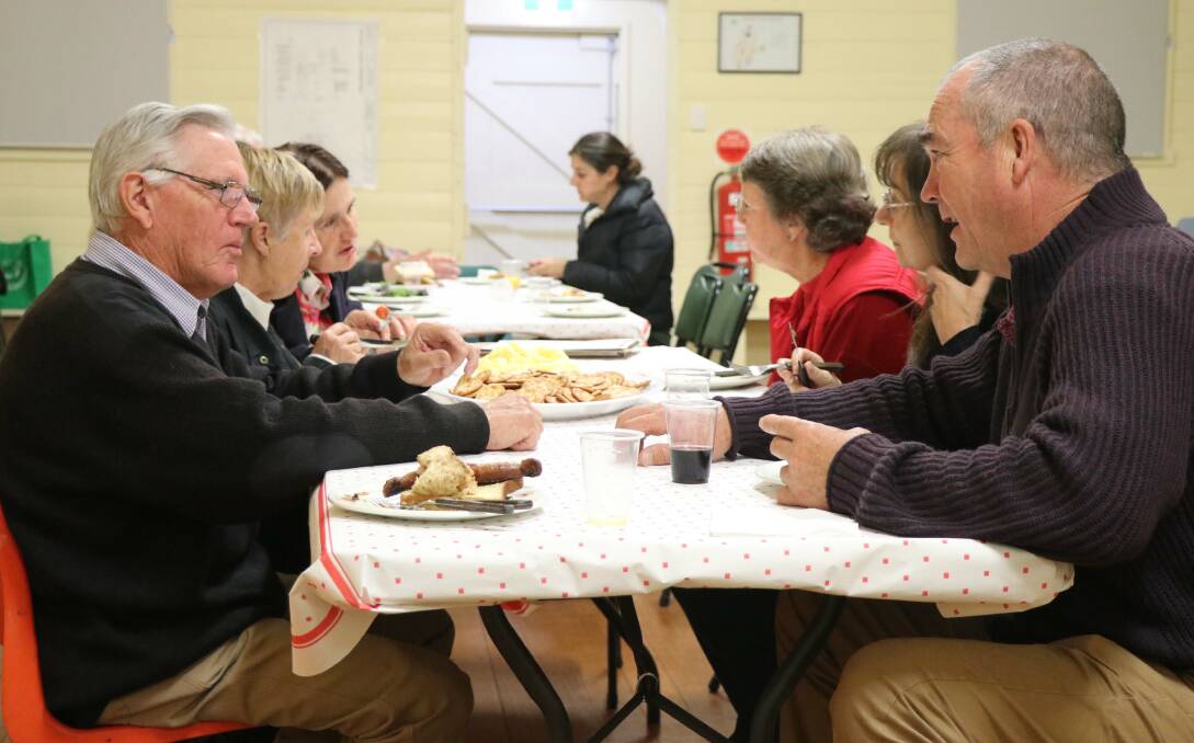 Armidale Regional Council mayor Simon Murray (front right), councillor Margaret O’Connor (back left) and deputy mayor Dorothy Robinson (second from right) talk to residents during their inaugural Councillors’ Cuppa at Wollomombi.