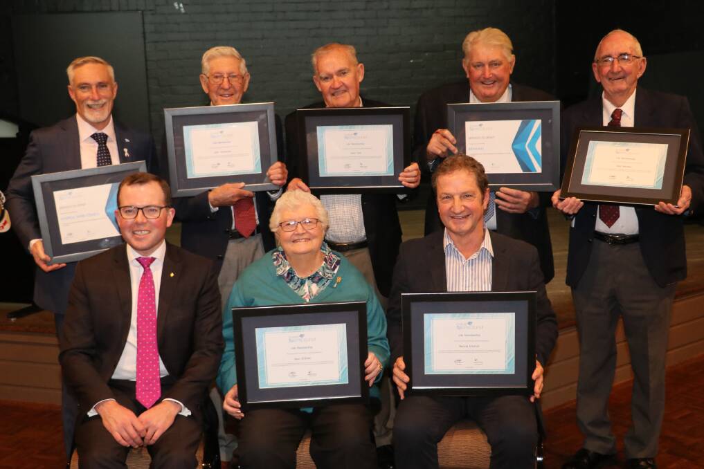 All award recipients gathered together on the night. Photo by Dick Hudson.