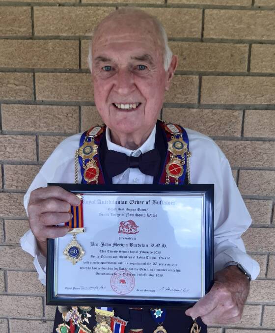 Commitment honoured: Lodge Tingha 410 presented the Rt. Hon Sir Mervin Burdekin with the 60 years Services Jewel in February.