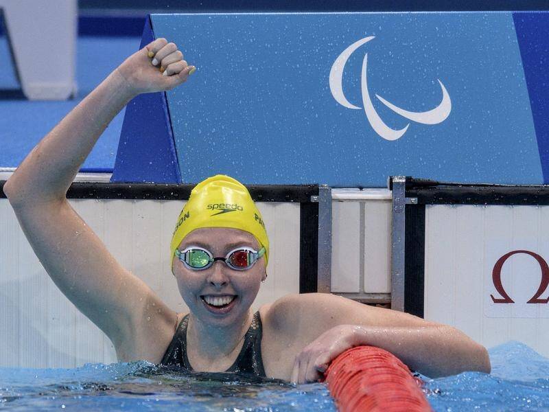 Lakeisha Patterson celebrates after winning the Women's 400m Freestyle S9 at the Paralympic Games.