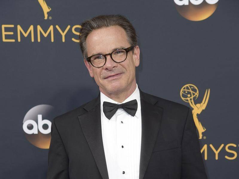 Actor Peter Scolari, from Bosom Buddies and Newhart, has died after a two-year battle with cancer.