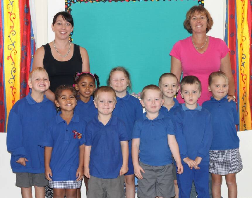 Tingha Public School: Jaymie, Zahra, Leearnah, Shaun, Alinka, Michael,
Damian, William and Hannah with Mrs Gaias and Mrs Pottie. Photo contributed.