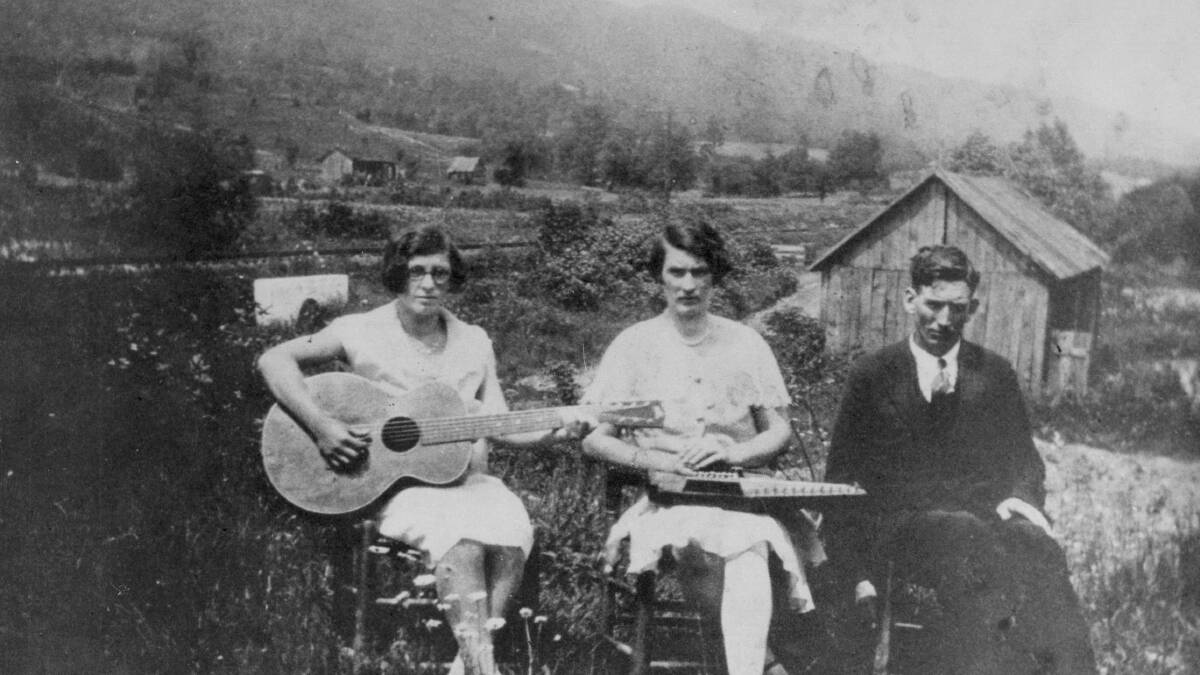 The Carter Family were pioneers of country music, first recording in Bristol in 1927.
PHOTO: John Edwards Memorial Foundation Records,
#20001, Southern Folklife Collection, Wilson Library,
University of North Carolina at Chapel Hill.
